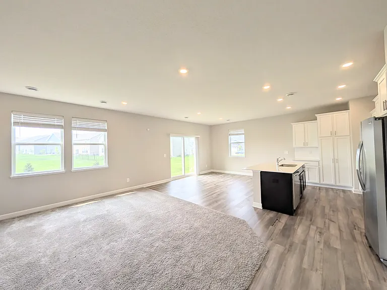 7368 183rd St W — Photo 3