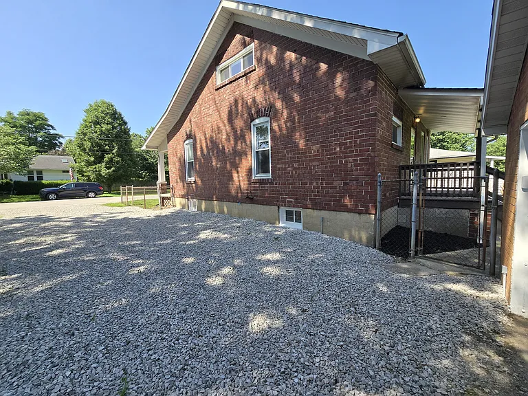 3532 Fullerton Ave — Photo 8