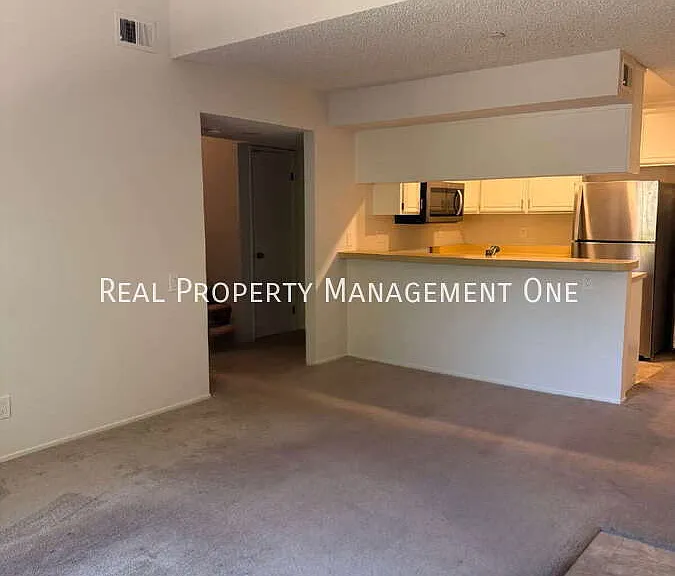 250 Hackamore Cmn — Photo 3