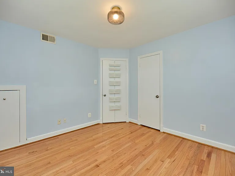 2501 Arlington Blvd #2 — Photo 20