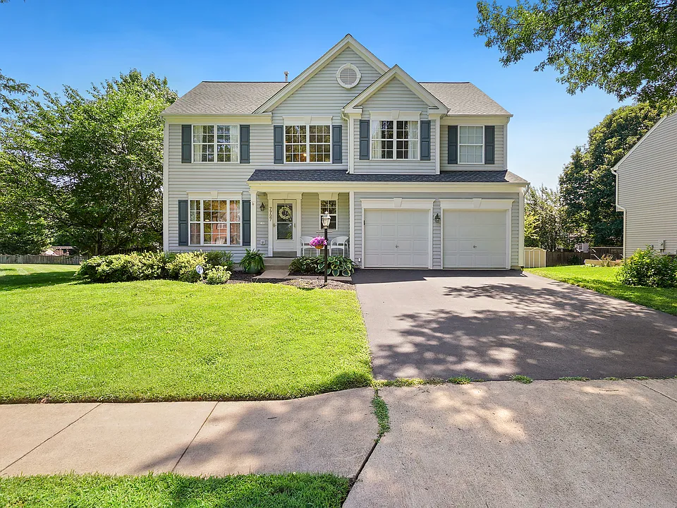 7727 Roseberry Farm Dr