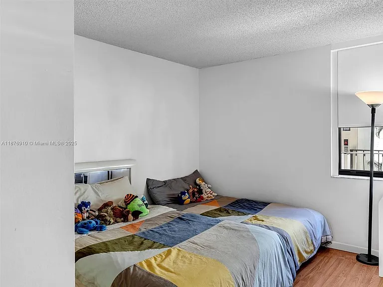 20401 NE 30th Ave #310-8 — Photo 9