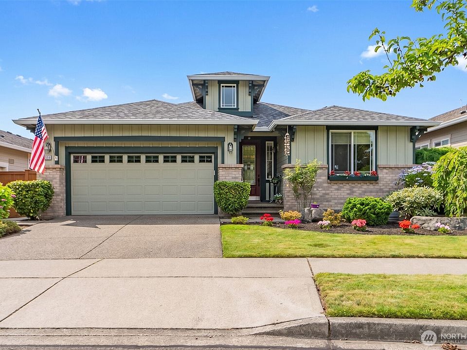 1st image of 4345 Sinclair Loop NE