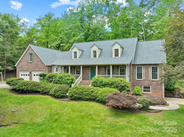 304 La Foret Dr, Morganton, NC 28655