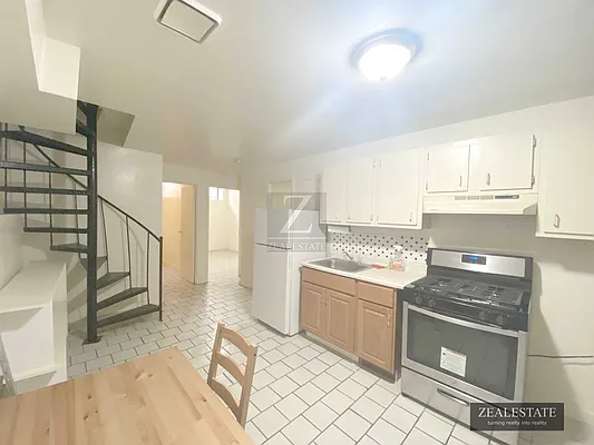 Rented by ZealEstate Group Inc | media 55