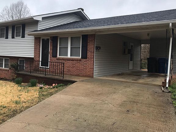 3rd image of 468 8th Street Dr SW