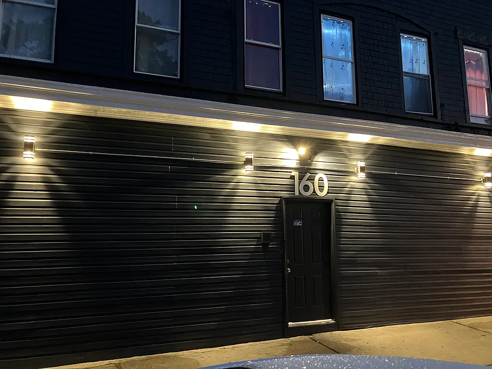 160 17th Ave