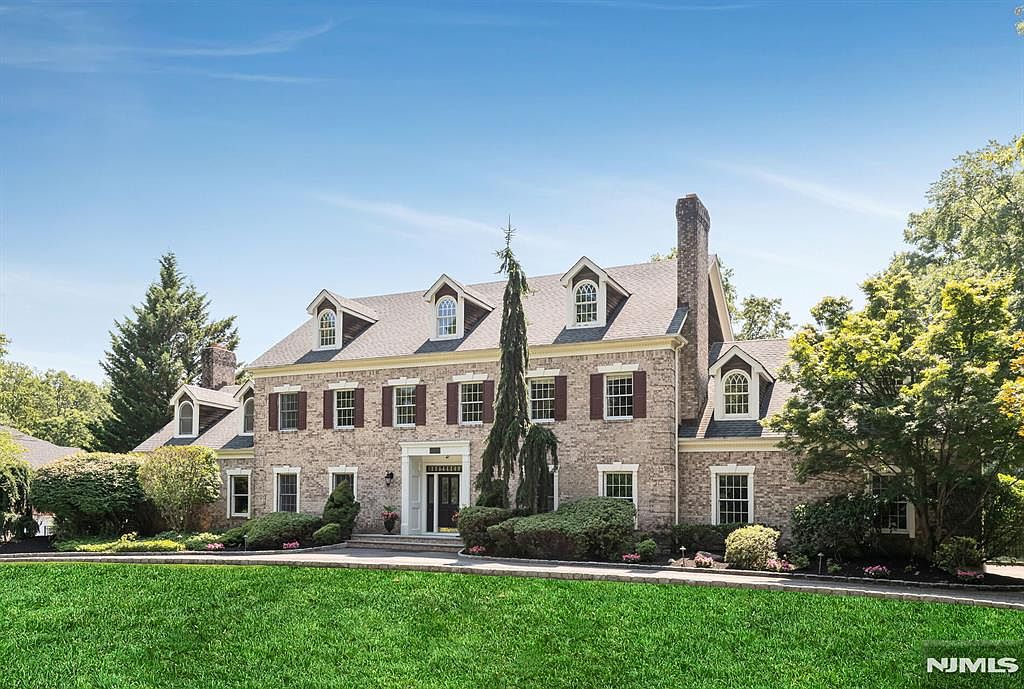 18 Autumn Ct, Upper Saddle River, NJ 07458 | Zillow