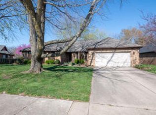 1935 E Lakewood St, Springfield, MO 65804