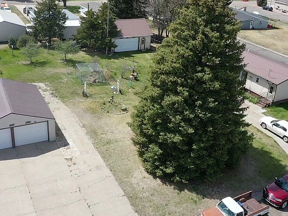 3rd image of 501 SW 3rd St