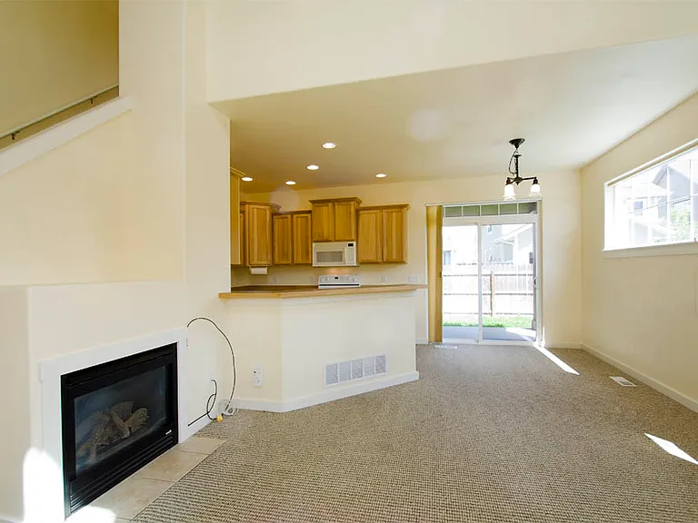 3892 Equestrian Ln — Photo 6