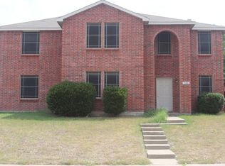 3148 Crimson Clover Dr, Lancaster, TX 75134