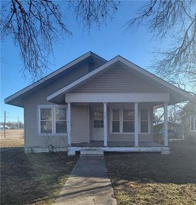 920 N 8th St, Neodesha, KS, 66757