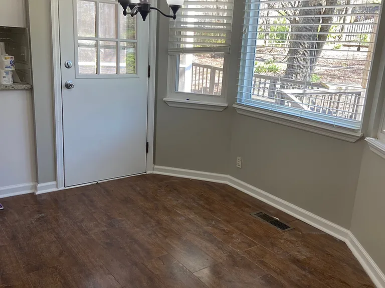 313 Timberhill Ct — Photo 13