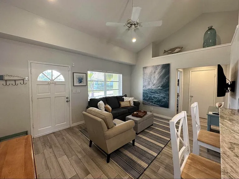 49 Douglas Dr — Photo 14