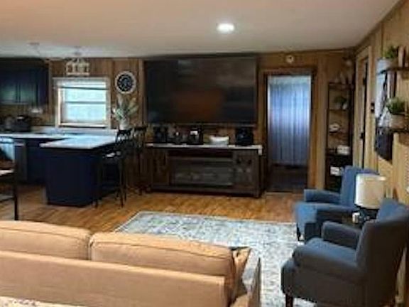 3rd image of 2421 Kendrick Ridge Rd
