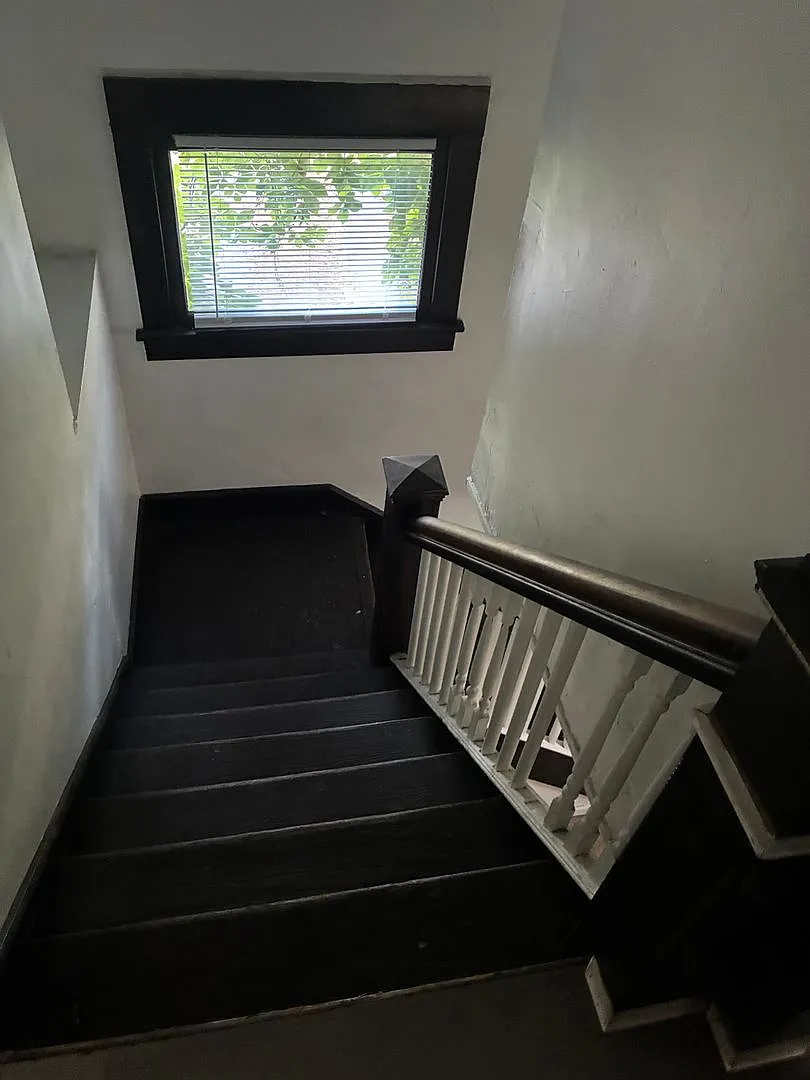 1101 W 33rd St unit D — Photo 4