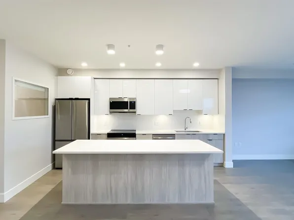 20061 Fraser Hwy #304, Langley, BC V3A 0R4