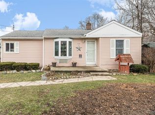 4136 Beryl Rd, Flint, MI 48504