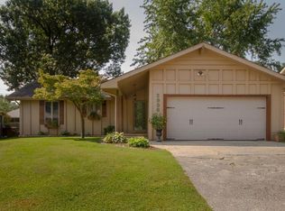 2936 E Linwood St, Springfield, MO 65804