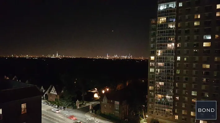 Sold by Bond New York | media 23