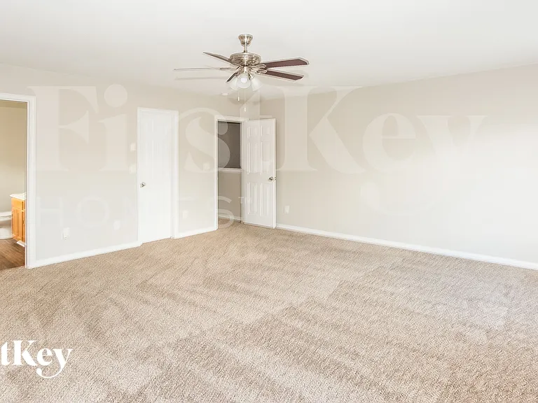 5232 Grays Ridge Dr — Photo 7
