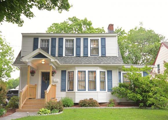1st image of 15 Bellrose Ave