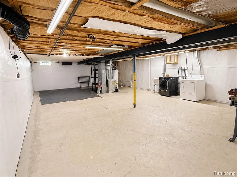 23400 Reynolds Ave — Photo 21