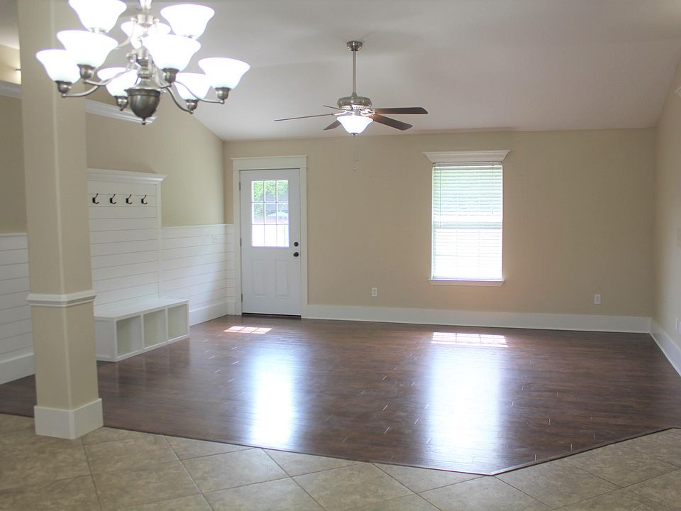1st image of 2063 Vizcaya Dr