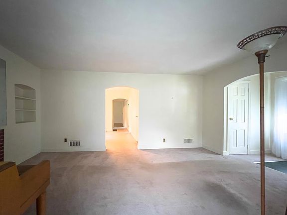 5th image of 2917 Cypress St