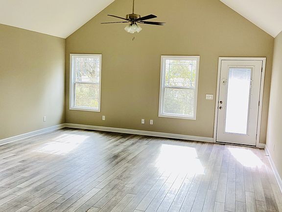 3rd image of 110 Bluegrass Dr Lot 17