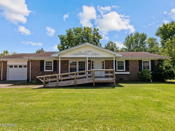 120 Stratford Road, Havelock, NC 28532