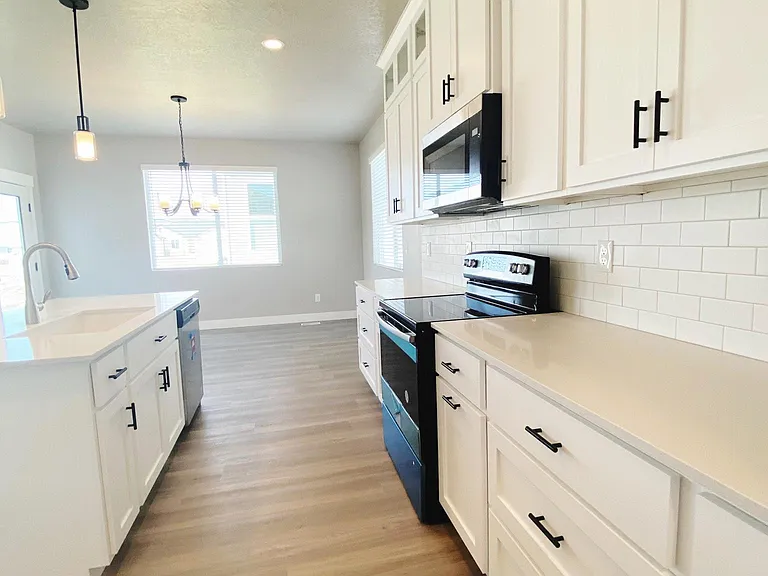 5293 N Wild Pear Dr — Photo 4