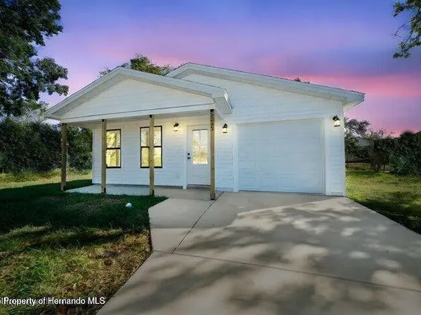 8957 Senior Way, Weeki Wachee, FL 34613