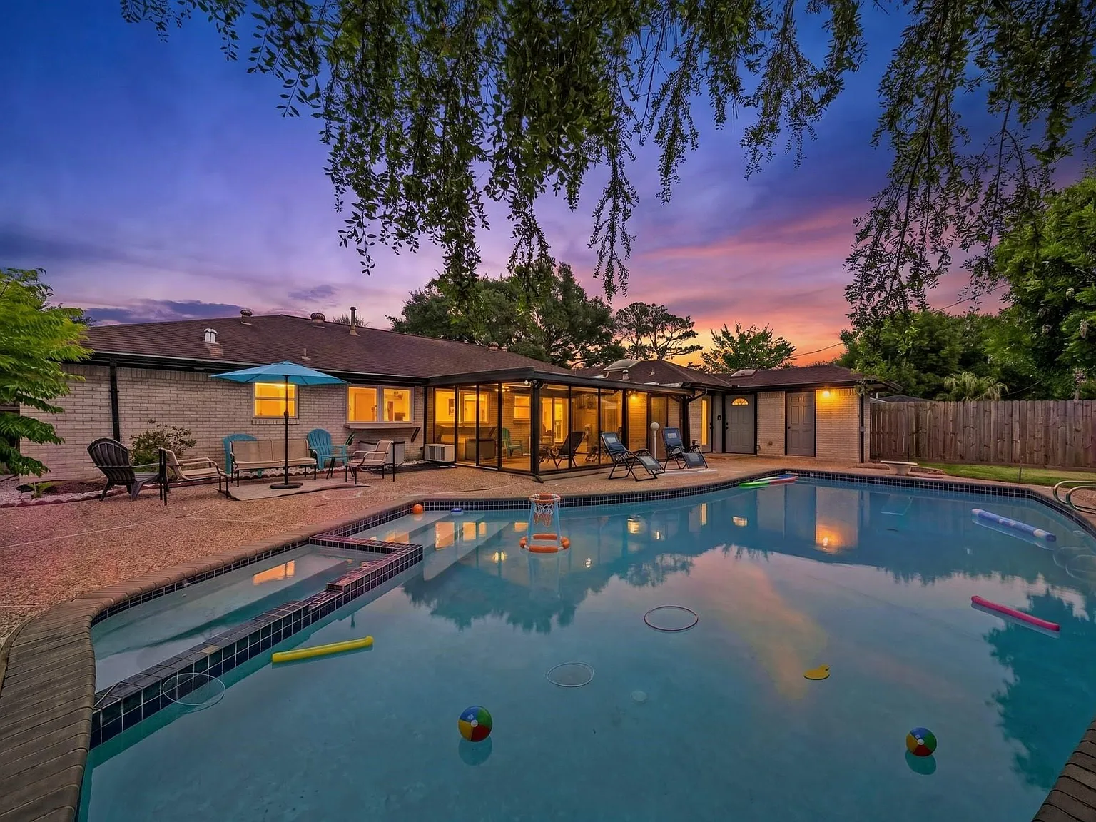 3 bed, 3.0 bath, 2388 sqft, $3,800 — Photo 1