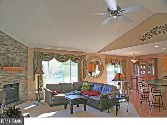 5th image of 1420 Leo Ln