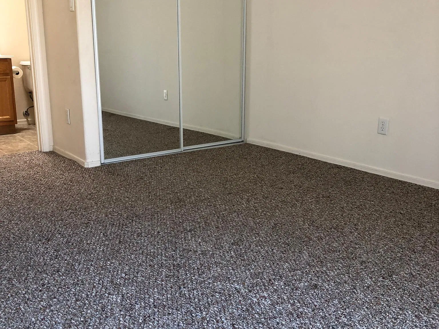 3 bed, 1091 sqft, $1,698 — Photo 4
