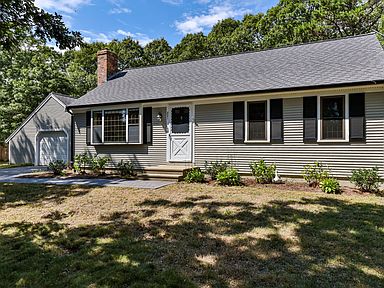 321 Old Strawberry Hill Rd Hyannis Ma 02601 Zillow