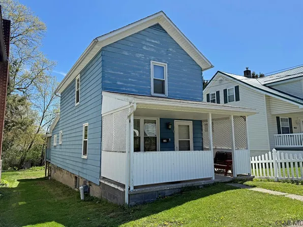 1055 Vine St, Nanty Glo, PA 15943