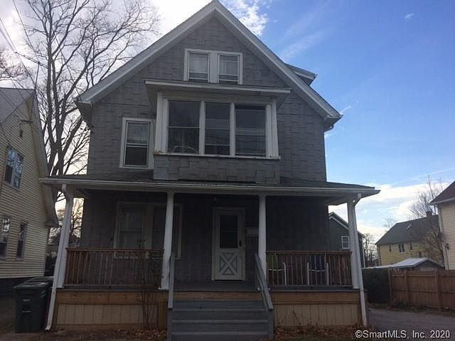 2nd image of 209 Wilson St
