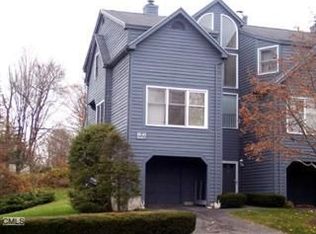 38 Fawn Ridge Ln, Wilton, CT 06897