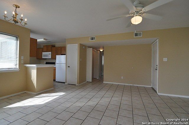 1st image of 3660 Fm 2673 APT A1