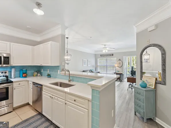 3325 Whitemarsh Way, Savannah, GA 31410