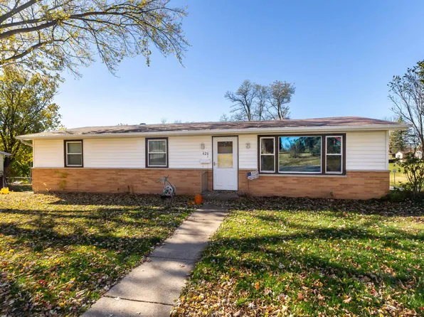 620 Clinton St, Galena, IL 61036