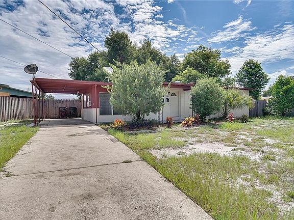 2nd image of 625 Romano Ave