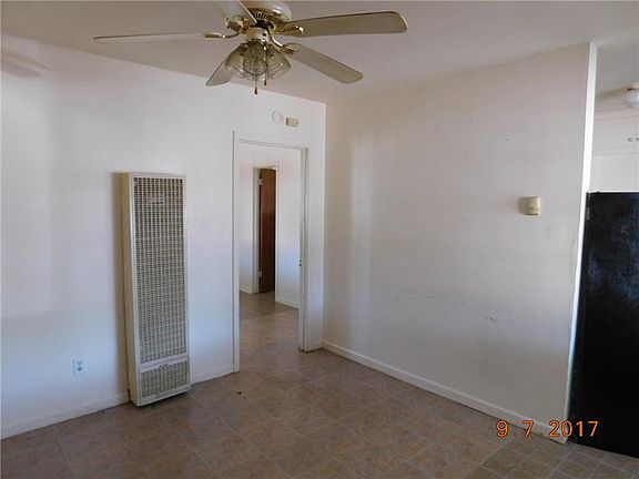 2nd image of 506 W Lincoln Ave