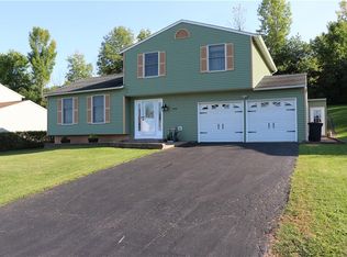 4757 New Hope S, Liverpool, NY 13090