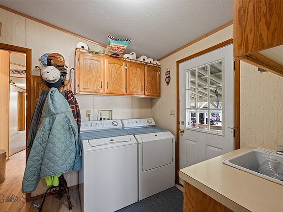 5th image of 325 N Oliver Ln