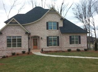 1400 Stable Bend Ln, Winston Salem, NC 27106