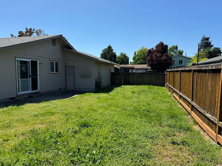 4579 Souza Ct — Photo 28